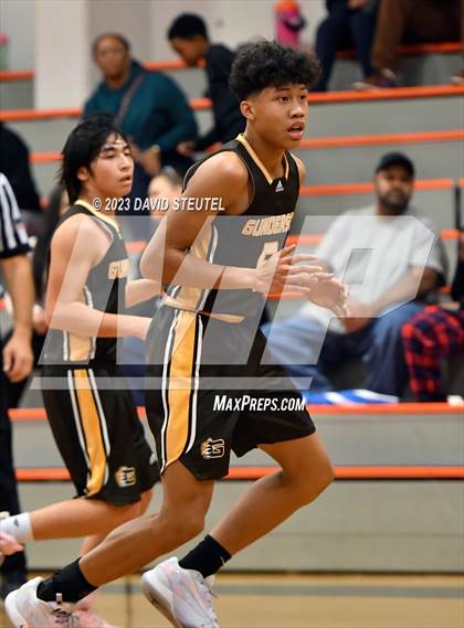 Thumbnail 1 in Gunderson vs. Roseville (Tiger Classic) photogallery.
