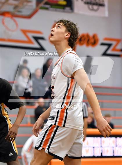 Thumbnail 1 in Gunderson vs. Roseville (Tiger Classic) photogallery.