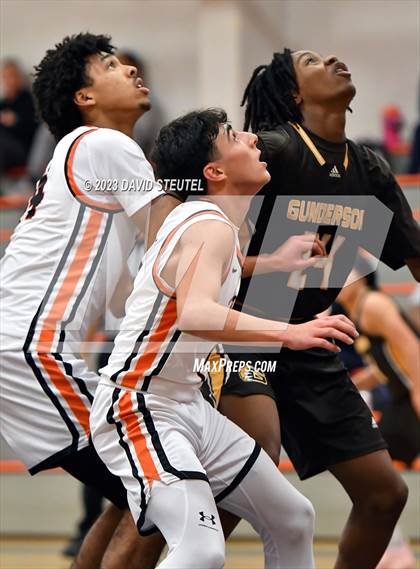 Thumbnail 2 in Gunderson vs. Roseville (Tiger Classic) photogallery.