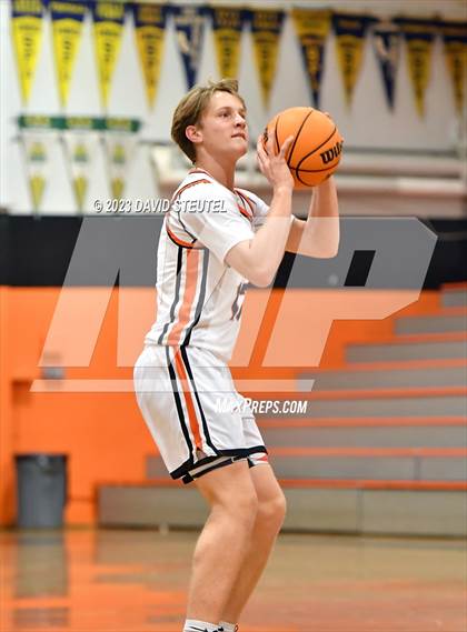 Thumbnail 3 in Gunderson vs. Roseville (Tiger Classic) photogallery.