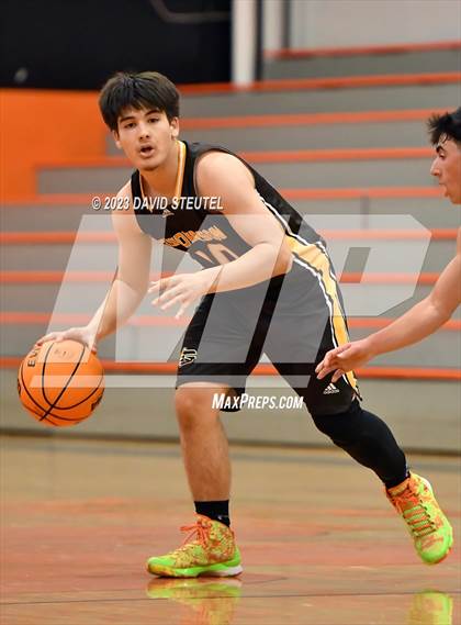 Thumbnail 2 in Gunderson vs. Roseville (Tiger Classic) photogallery.