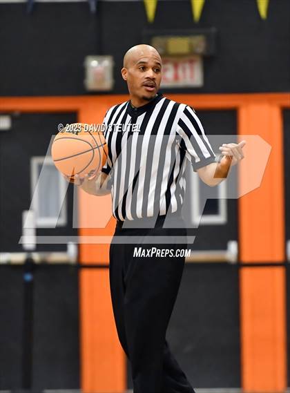 Thumbnail 2 in Gunderson vs. Roseville (Tiger Classic) photogallery.