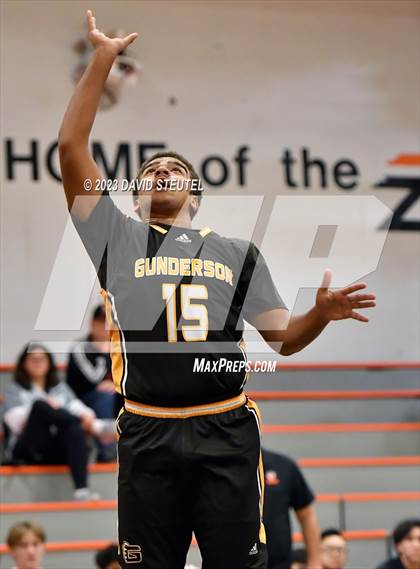 Thumbnail 1 in Gunderson vs. Roseville (Tiger Classic) photogallery.