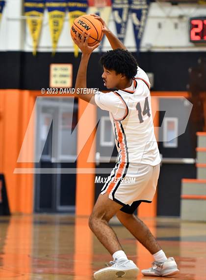Thumbnail 2 in Gunderson vs. Roseville (Tiger Classic) photogallery.