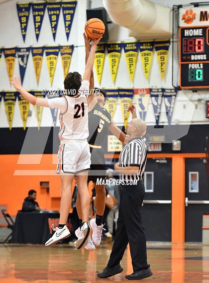 Thumbnail 1 in Gunderson vs. Roseville (Tiger Classic) photogallery.