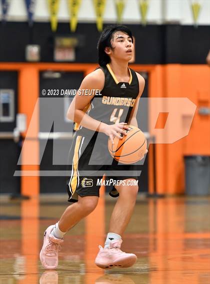 Thumbnail 1 in Gunderson vs. Roseville (Tiger Classic) photogallery.