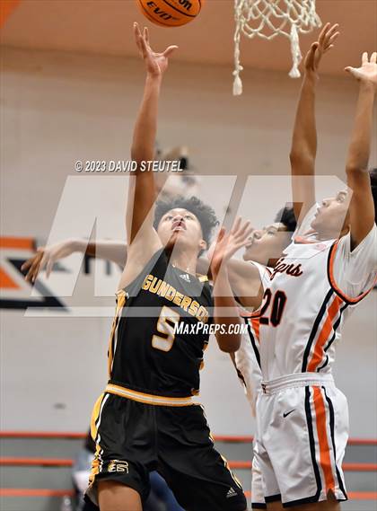 Thumbnail 3 in Gunderson vs. Roseville (Tiger Classic) photogallery.