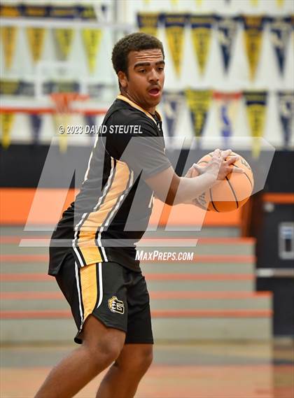 Thumbnail 1 in Gunderson vs. Roseville (Tiger Classic) photogallery.