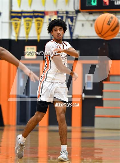Thumbnail 3 in Gunderson vs. Roseville (Tiger Classic) photogallery.