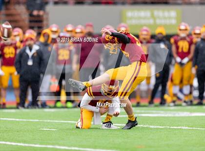 Thumbnail 2 in Eastside Catholic vs. O'Dea (WIAA 3A Final) photogallery.