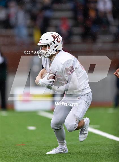 Thumbnail 2 in Eastside Catholic vs. O'Dea (WIAA 3A Final) photogallery.