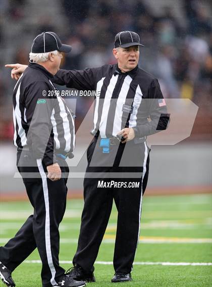 Thumbnail 2 in Eastside Catholic vs. O'Dea (WIAA 3A Final) photogallery.