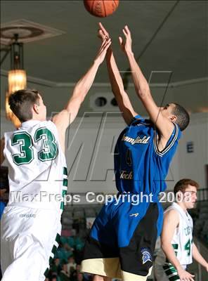Thumbnail 2 in Bloomfield Tech vs. Colts Neck (HoopGroup Boardwalk Showcase) photogallery.