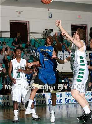 Thumbnail 3 in Bloomfield Tech vs. Colts Neck (HoopGroup Boardwalk Showcase) photogallery.