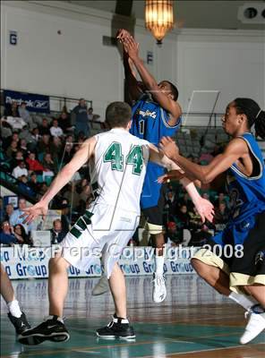 Thumbnail 3 in Bloomfield Tech vs. Colts Neck (HoopGroup Boardwalk Showcase) photogallery.