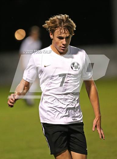 null - Photo 01