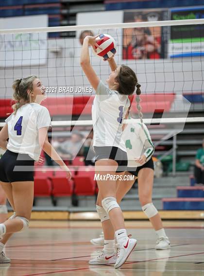 Thumbnail 2 in Green Hill vs Lebanon (TSSAA Division I-AAA District Playoff) photogallery.