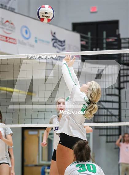 Thumbnail 1 in Green Hill vs Lebanon (TSSAA Division I-AAA District Playoff) photogallery.