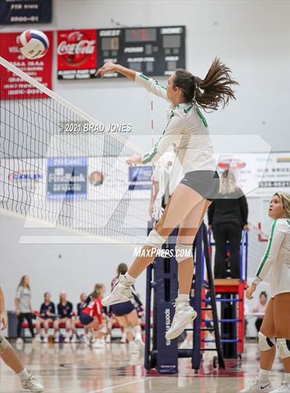 Thumbnail 1 in Green Hill vs Lebanon (TSSAA Division I-AAA District Playoff) photogallery.
