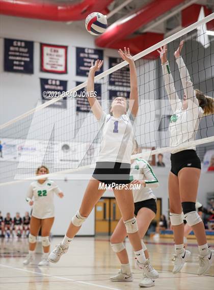 Thumbnail 1 in Green Hill vs Lebanon (TSSAA Division I-AAA District Playoff) photogallery.