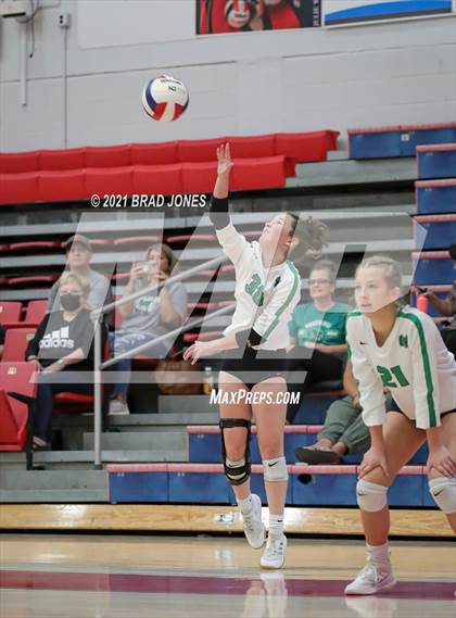Thumbnail 1 in Green Hill vs Lebanon (TSSAA Division I-AAA District Playoff) photogallery.