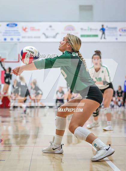 Thumbnail 3 in Green Hill vs Lebanon (TSSAA Division I-AAA District Playoff) photogallery.
