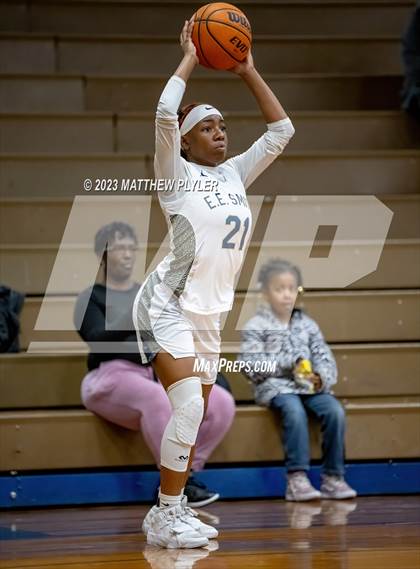 Thumbnail 3 in Scotland vs E.E. Smith (NCHSAA 3A Third Round) photogallery.