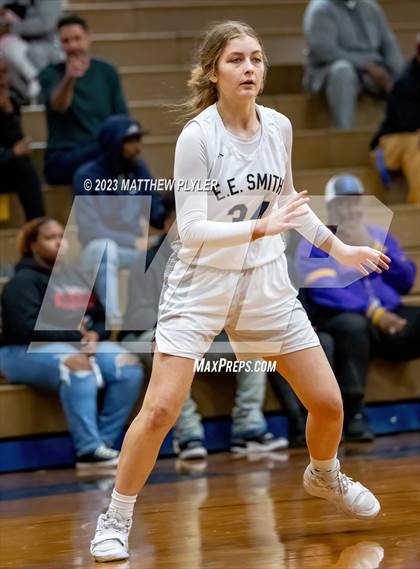 Thumbnail 2 in Scotland vs E.E. Smith (NCHSAA 3A Third Round) photogallery.