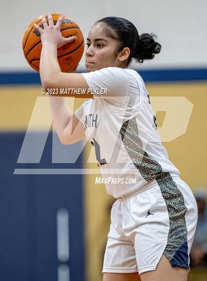 Thumbnail 3 in Scotland vs E.E. Smith (NCHSAA 3A Third Round) photogallery.