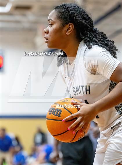 Thumbnail 1 in Scotland vs E.E. Smith (NCHSAA 3A Third Round) photogallery.