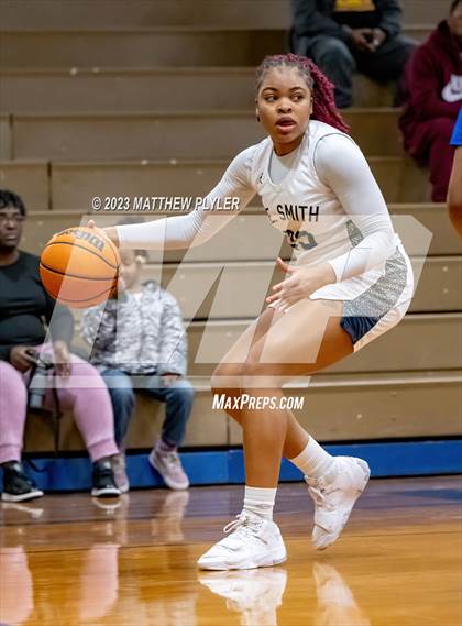 Thumbnail 2 in Scotland vs E.E. Smith (NCHSAA 3A Third Round) photogallery.