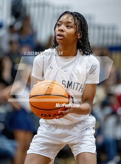 Thumbnail 3 in Scotland vs E.E. Smith (NCHSAA 3A Third Round) photogallery.