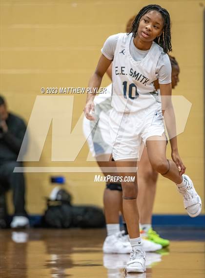 Thumbnail 2 in Scotland vs E.E. Smith (NCHSAA 3A Third Round) photogallery.