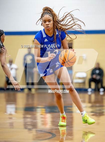 Thumbnail 2 in Scotland vs E.E. Smith (NCHSAA 3A Third Round) photogallery.