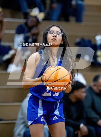 Thumbnail 3 in Scotland vs E.E. Smith (NCHSAA 3A Third Round) photogallery.