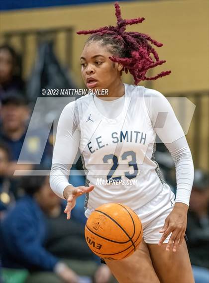 Thumbnail 3 in Scotland vs E.E. Smith (NCHSAA 3A Third Round) photogallery.