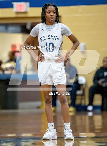 Thumbnail 3 in Scotland vs E.E. Smith (NCHSAA 3A Third Round) photogallery.