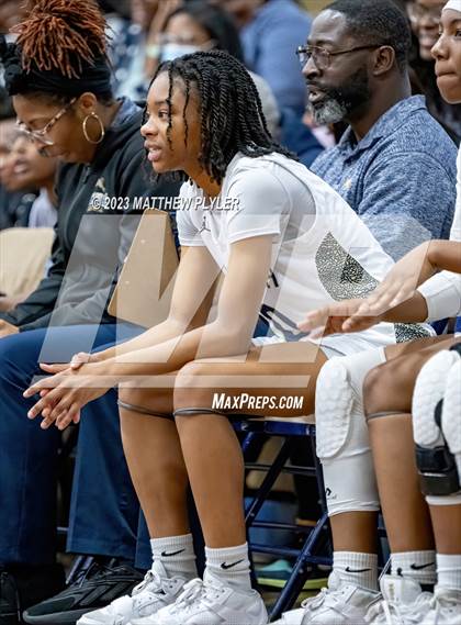 Thumbnail 2 in Scotland vs E.E. Smith (NCHSAA 3A Third Round) photogallery.