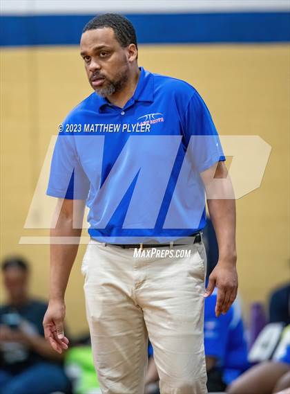 Thumbnail 3 in Scotland vs E.E. Smith (NCHSAA 3A Third Round) photogallery.