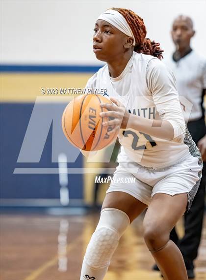 Thumbnail 2 in Scotland vs E.E. Smith (NCHSAA 3A Third Round) photogallery.