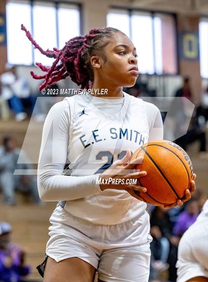 Thumbnail 2 in Scotland vs E.E. Smith (NCHSAA 3A Third Round) photogallery.