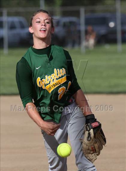 Thumbnail 2 in Mariposa County vs. Vacaville Christian (CIF SJS Playoffs) photogallery.
