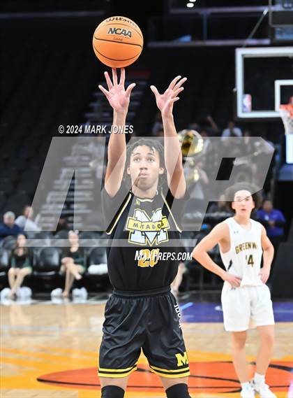 Thumbnail 3 in Shadow Mountain vs. Greenway (Hoopin' It Up At The Arena) photogallery.