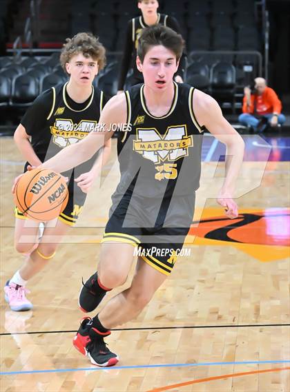Thumbnail 1 in Shadow Mountain vs. Greenway (Hoopin' It Up At The Arena) photogallery.