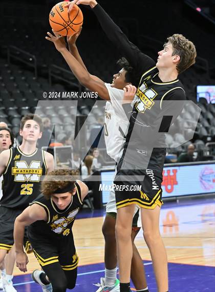 Thumbnail 3 in Shadow Mountain vs. Greenway (Hoopin' It Up At The Arena) photogallery.