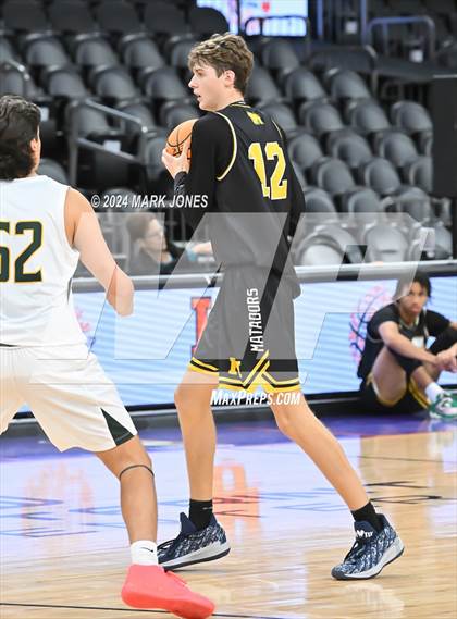 Thumbnail 3 in Shadow Mountain vs. Greenway (Hoopin' It Up At The Arena) photogallery.