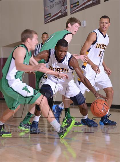 Thumbnail 2 in JW North vs. Thousand Oaks (MaxPreps Holiday Classic) photogallery.