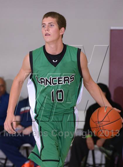 Thumbnail 2 in JW North vs. Thousand Oaks (MaxPreps Holiday Classic) photogallery.