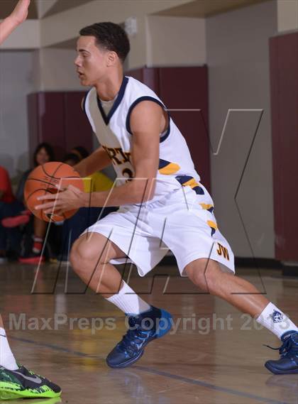 Thumbnail 3 in JW North vs. Thousand Oaks (MaxPreps Holiday Classic) photogallery.