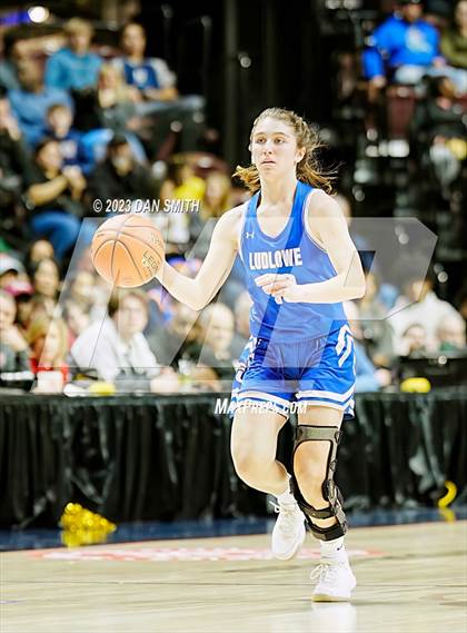 Thumbnail 1 in Hamden vs. Ludlowe (CIAC Class LL Final) photogallery.